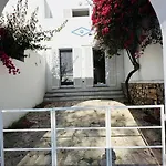 Nyaraló Casa Flores - Townhouse With Garden *