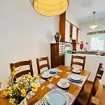 Nyaraló Casa Flores - Townhouse With Garden
