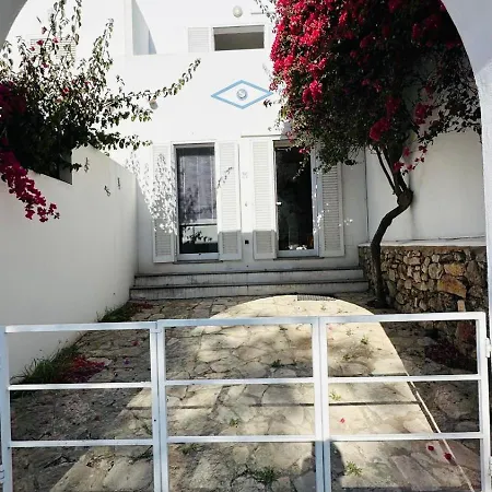 بيت للعطل Casa Flores - Townhouse With Garden *