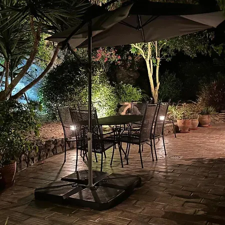 Hébergement de vacances Casa Flores - Townhouse With Garden Tavira